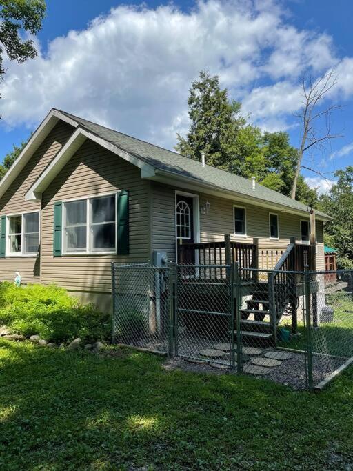 Falls Edge Farm Cottage Benton エクステリア 写真